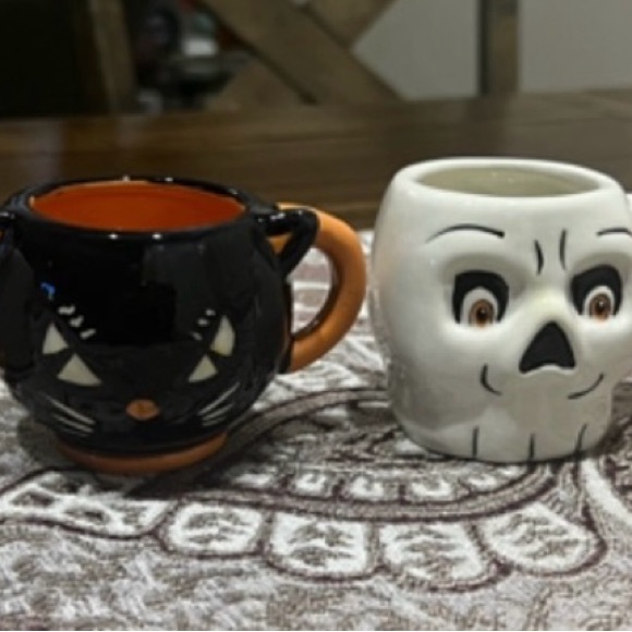 NEW Transpac Little Village by Shelly Comiskey Halloween Set of 4 Espresso Mugs - Picture 3 of 7